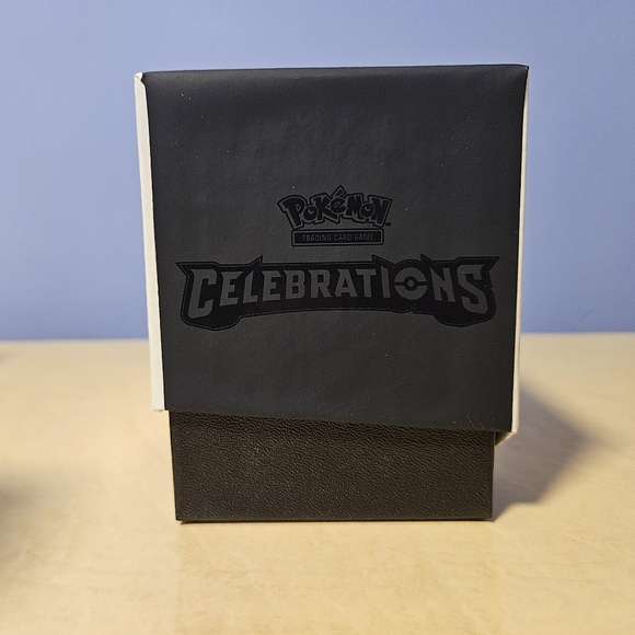 Pokemon celebrations elite trainer box - Picture 7 of 12